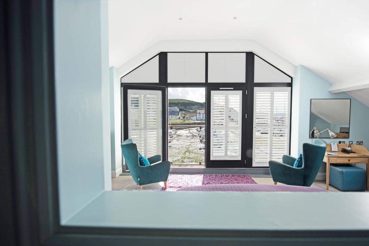 Harbourmaster Hotel 阿博伦 外观 照片